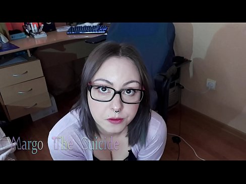 ❤️ Seksikas prillidega tüdruk imeb dildot sügavalt kaamera ette ❤ Kvaliteetne porno at us ☑